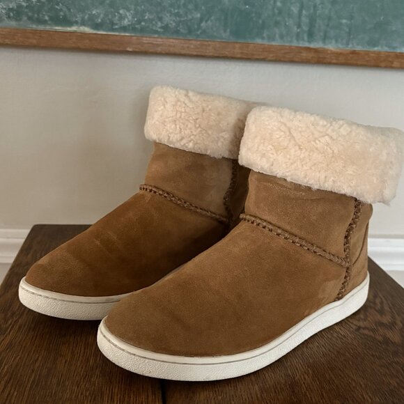 UGG Mika Bootie/Sneaker Foldover Cuff Cognac Women's Size 8.5 Like New - Picture 9 of 9